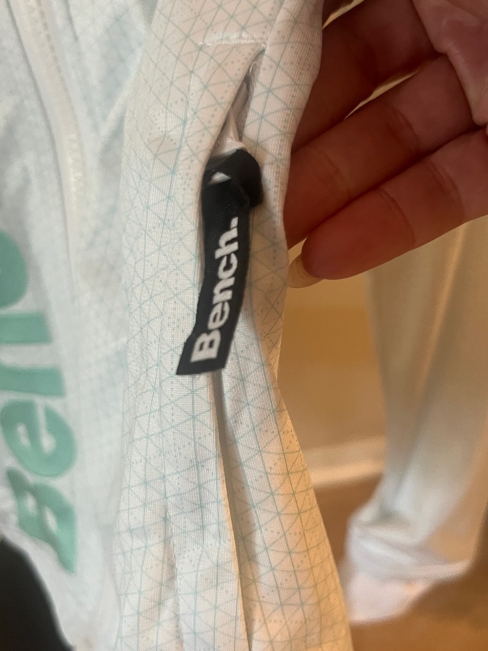 Bench White Running jacket, lightweight - Picture 9 of 9
